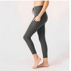 Zyia Pocket Drawstring Luxe 7/8 leggings in a gray color size 0